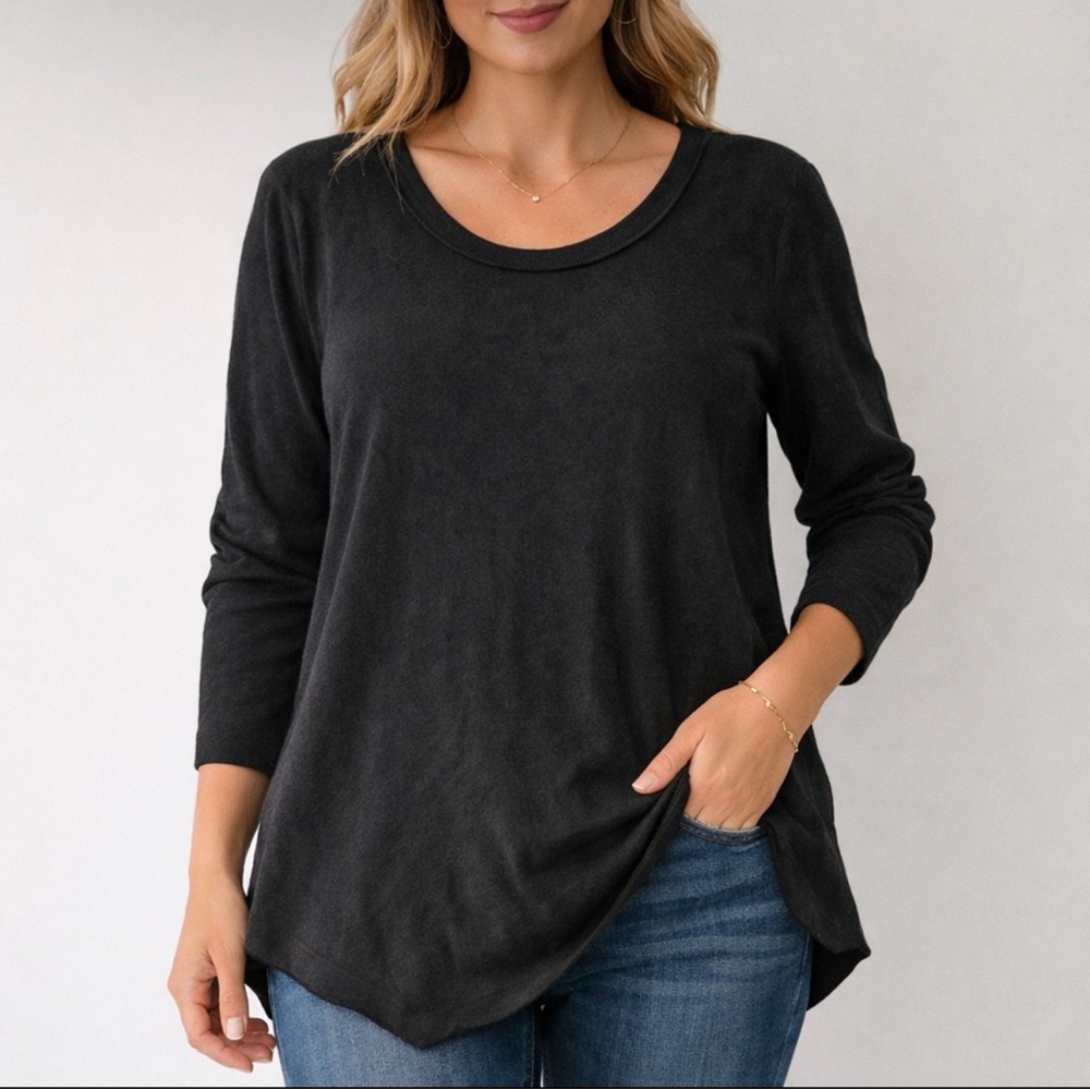 Black Long Sleeve Tunic Top Scoop Neck Lightweight Knit Curved Hem Size L GUC